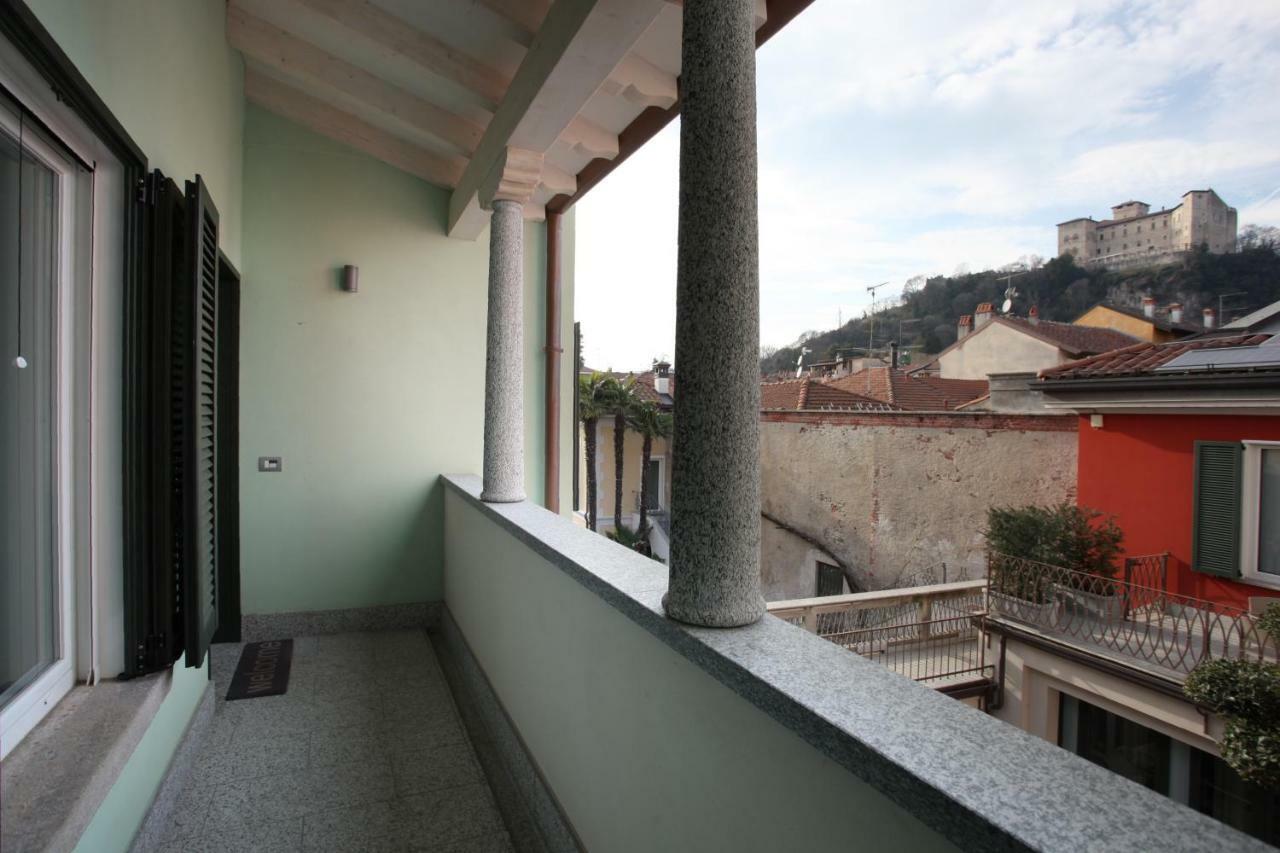 Hotel Ponti Angera Exterior foto